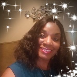 Meet your Posher, Dee